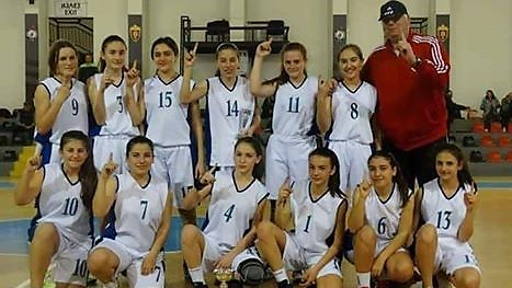 Koшарка-жени  / КК Трокал во М-14   со две победи на турнирот во Скопје 