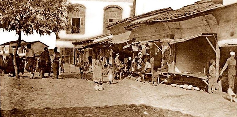 Стари фотографии на Кавадарци-Чаршијата на почетокот на минатиот век