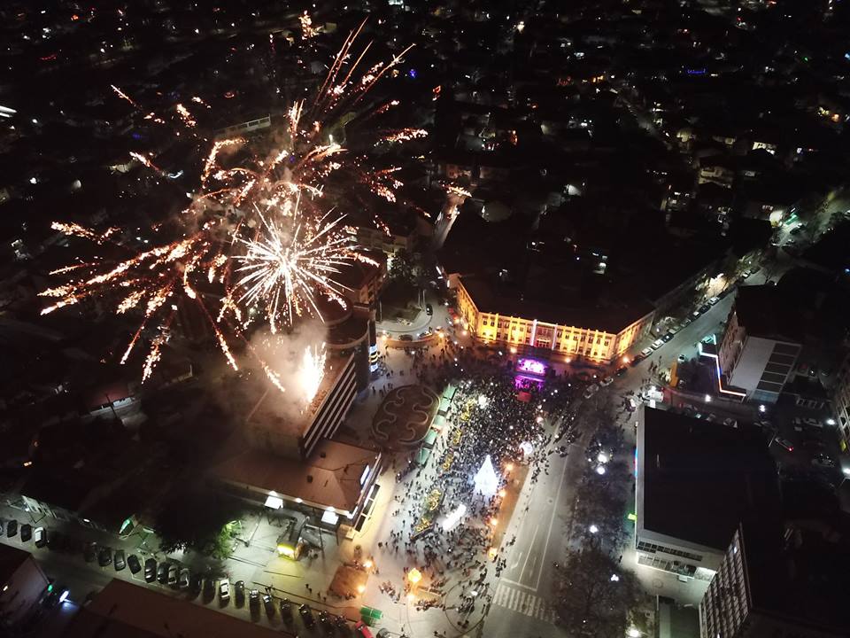 /Фото/ За Нова година Јанчев  со граѓаните