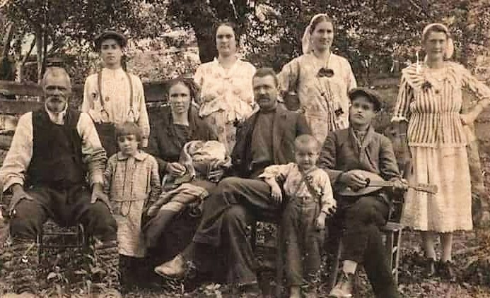 Стари фотографии-Семејство Чаушеви