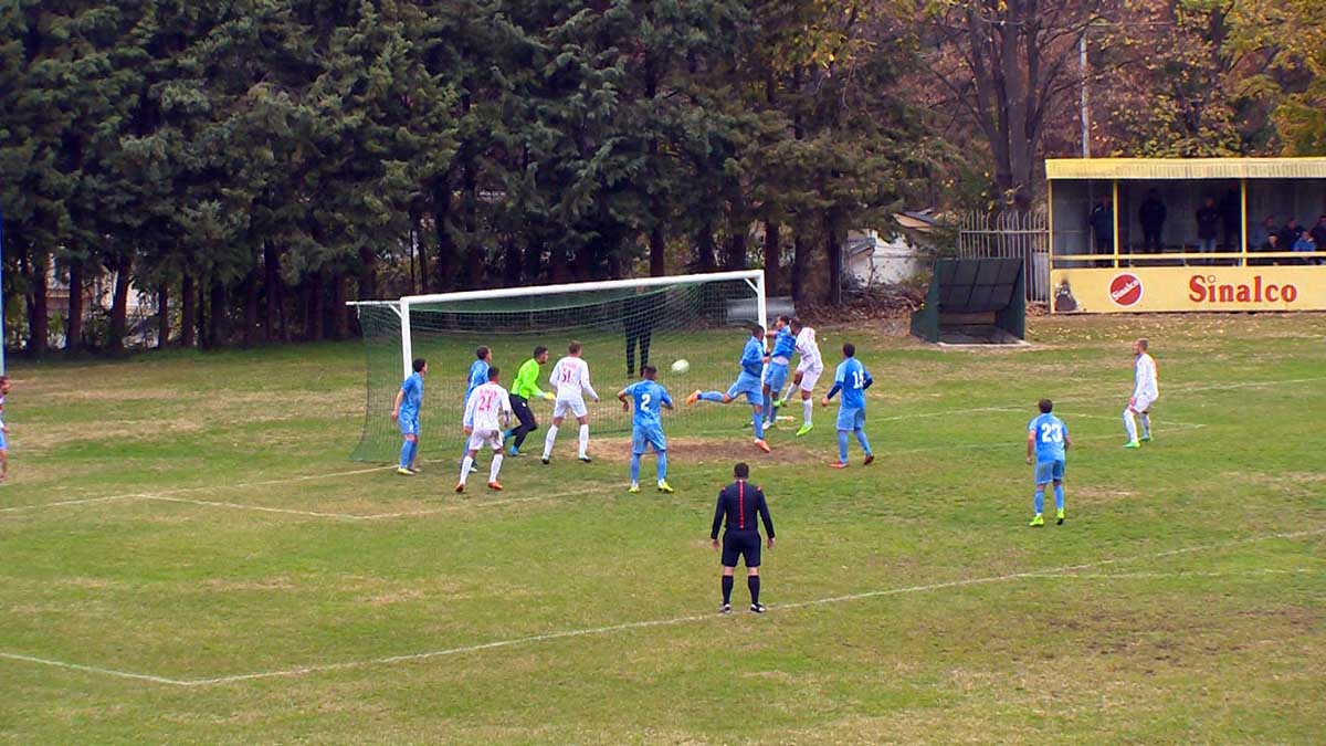  (Видео) Ф У Д Б А Л - Шанси и гол /  ГФК Тиквеш-ФК Кит-го    1: 0