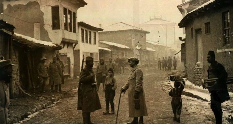 Стари фотографии на Кавадарци / Француски војници во Кавадарци