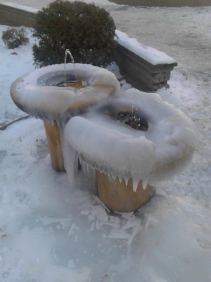 Поларниот студ ја замрзна хидроопремата на „Лукар“
