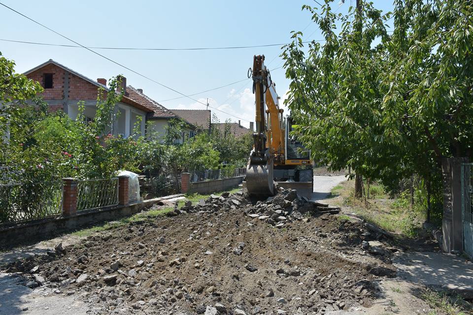 ВО ДЕМИР КАПИЈА СЕ РЕКОНСТРУИРА УЛИЦАТА „ИЛИНДЕНСКА“