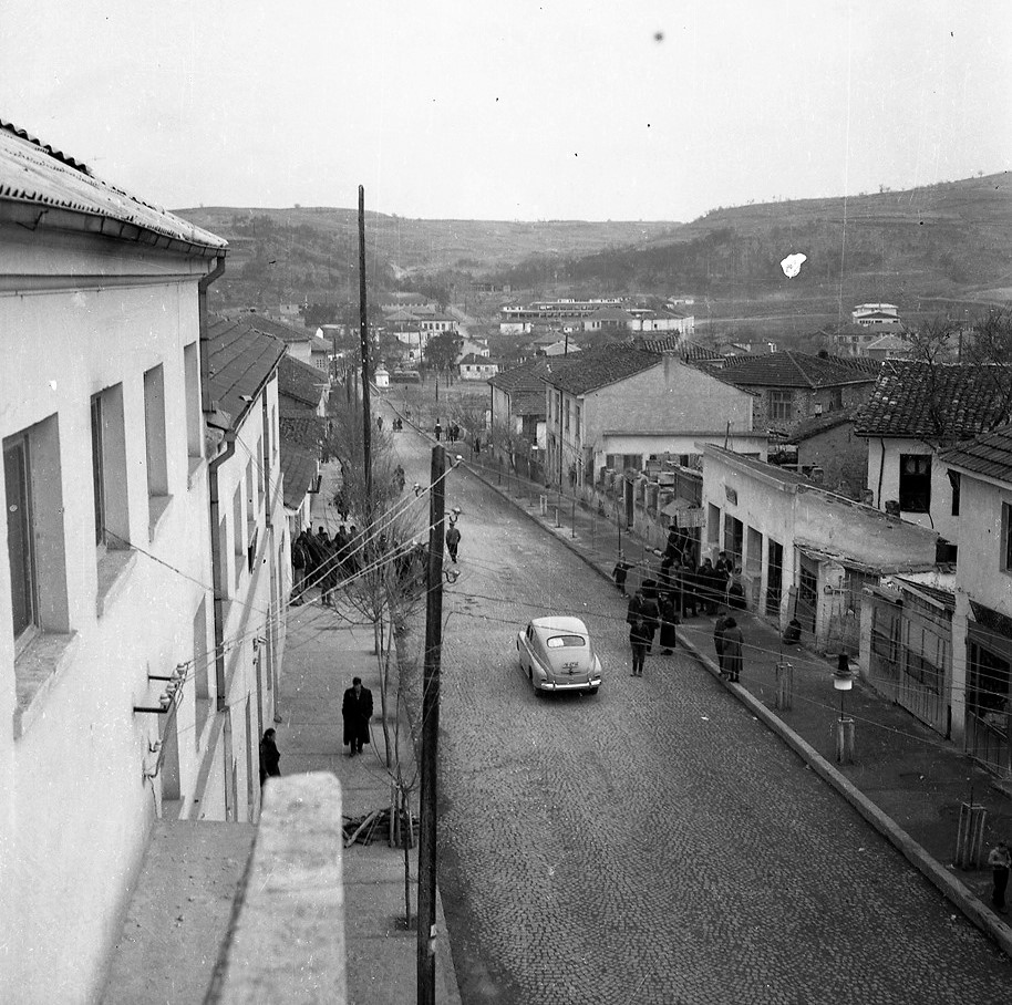 Стари фотографии на Кавадарци-Улицата „7 Септември“-1954-та