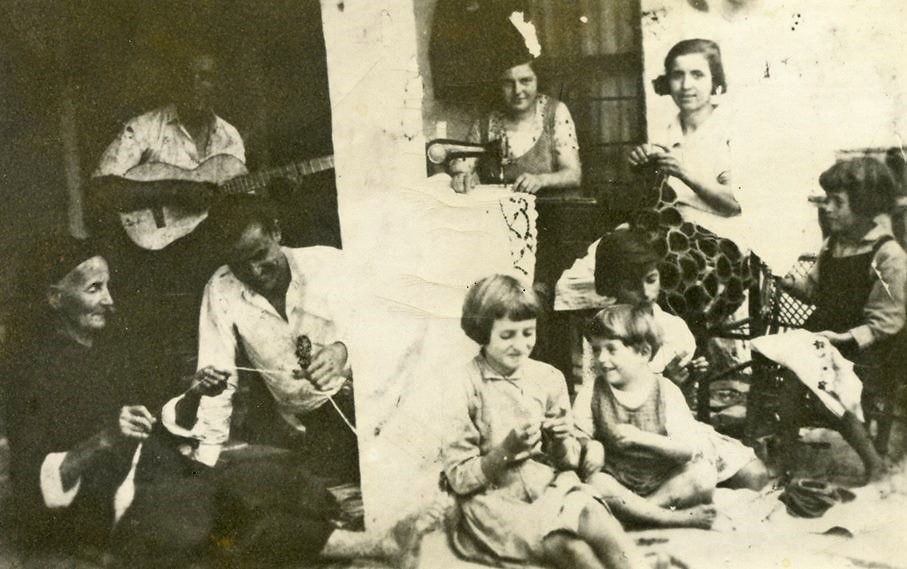 Стари фотографии на Кавадарци-Семејство Хаџиманови...