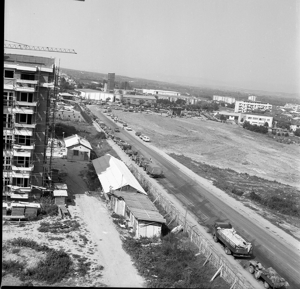 Стари фотографии на Кавадарци-Една фотографија-многу зборови