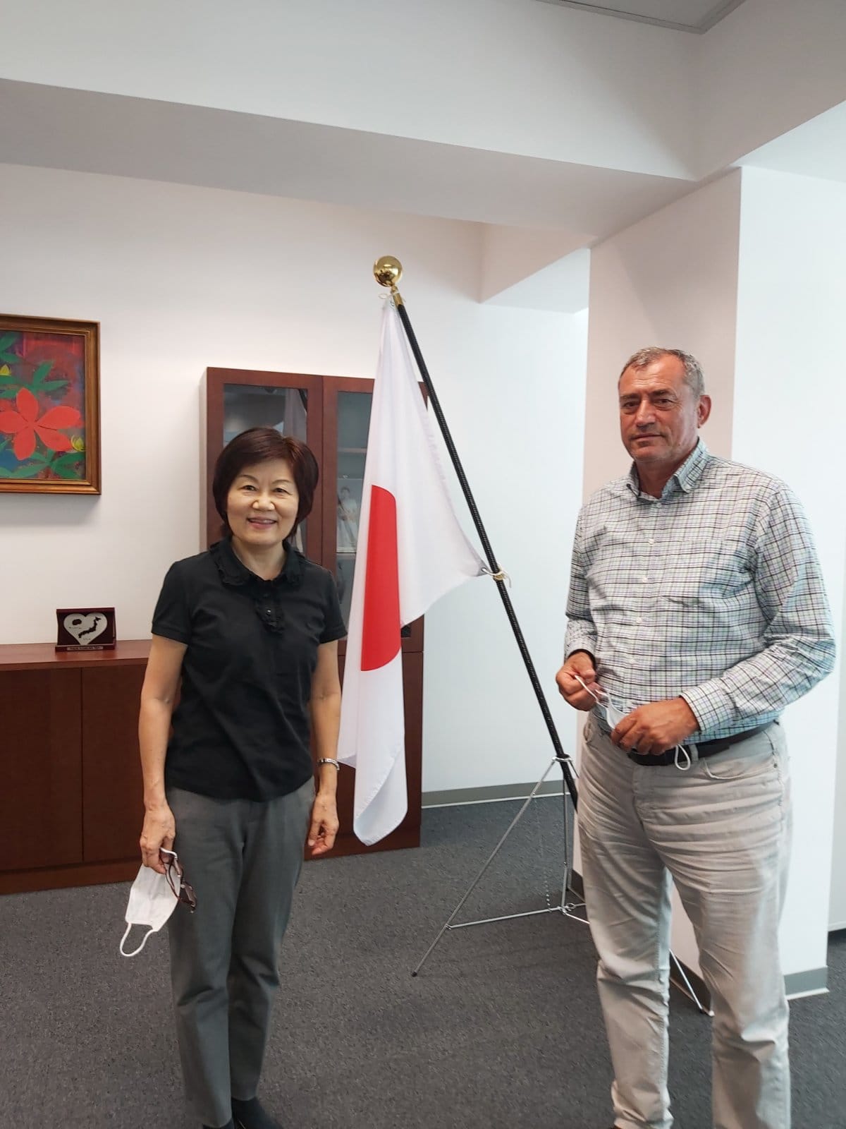 Росоман   Градоначалникот на Општина Росоман Бранко Јанев оствари работна средба  со јапонската амбасадорка 
