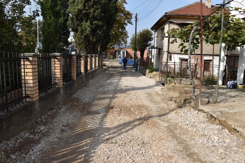 Општина Кавадарци / Градежните работи за подготовка за асфалтирање на ул. „Даме Груев“