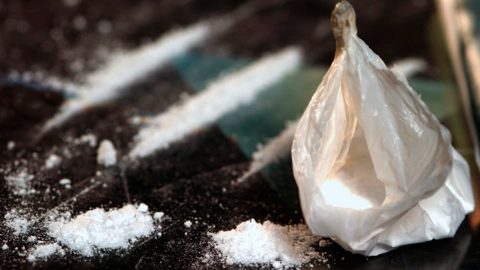 Од билтенот на МВР  /  Приведени осум дилери од Кавадарци, пронајдено кокаин, хашиш, марихуана