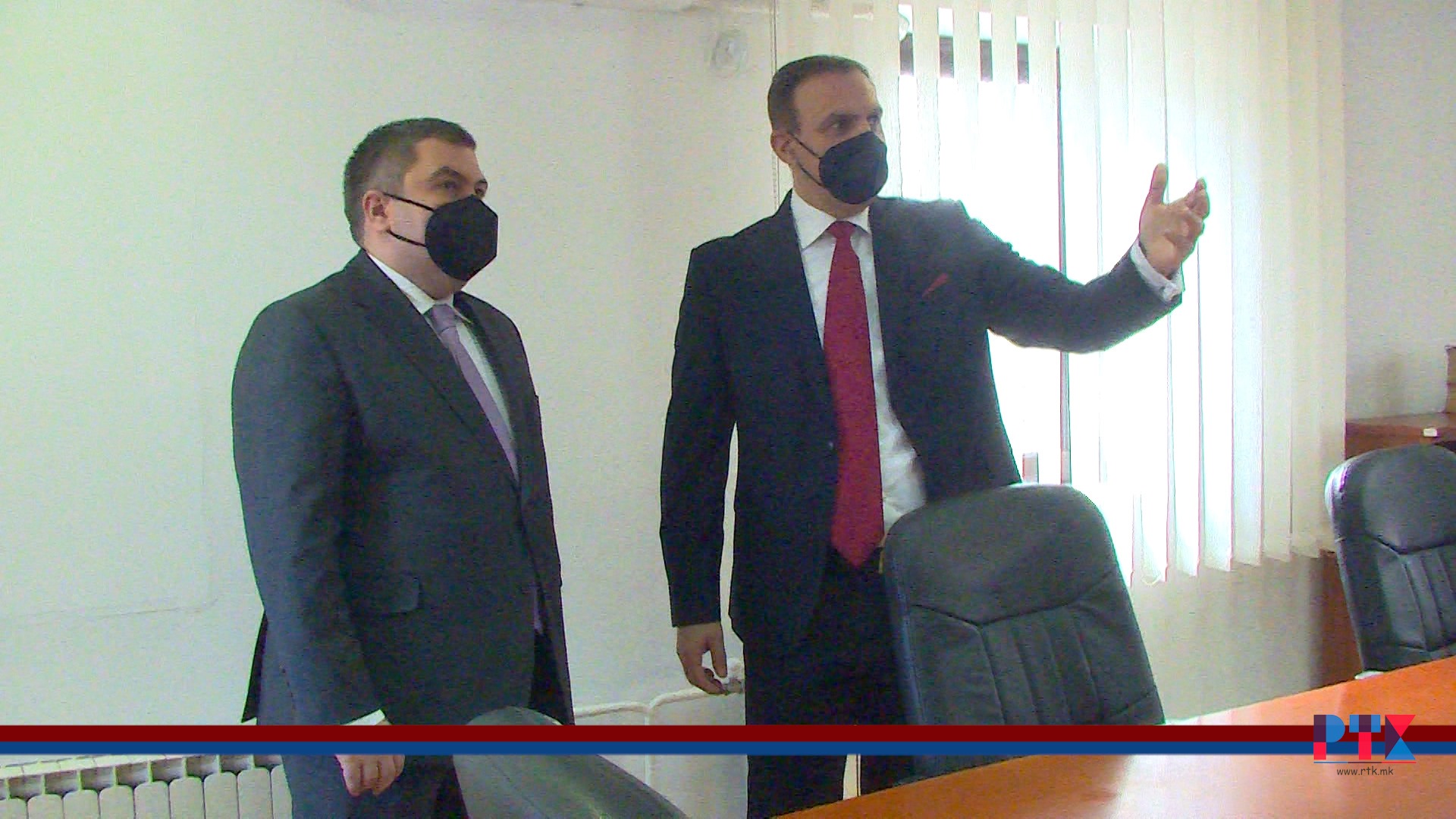(Видео) Министерoт за правда Бојан Маричиќ во Oсновен суд Кавадарци