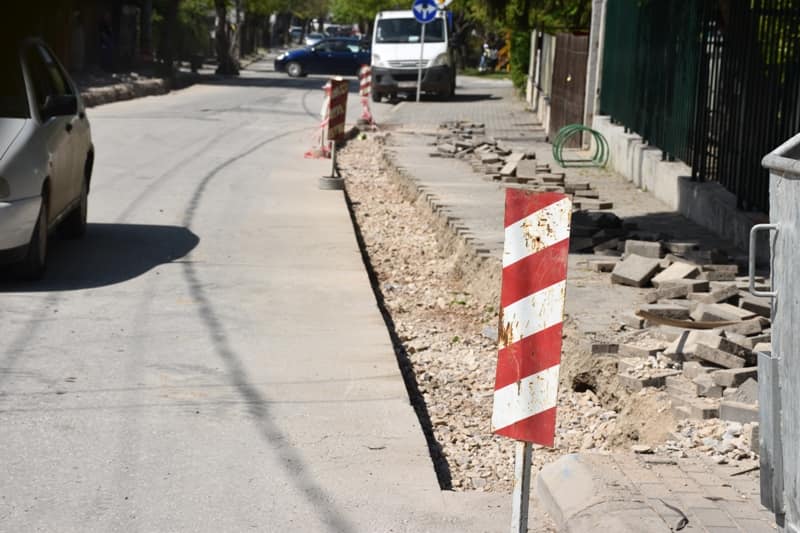 Реконструкција на улица``Браќа Џунови``