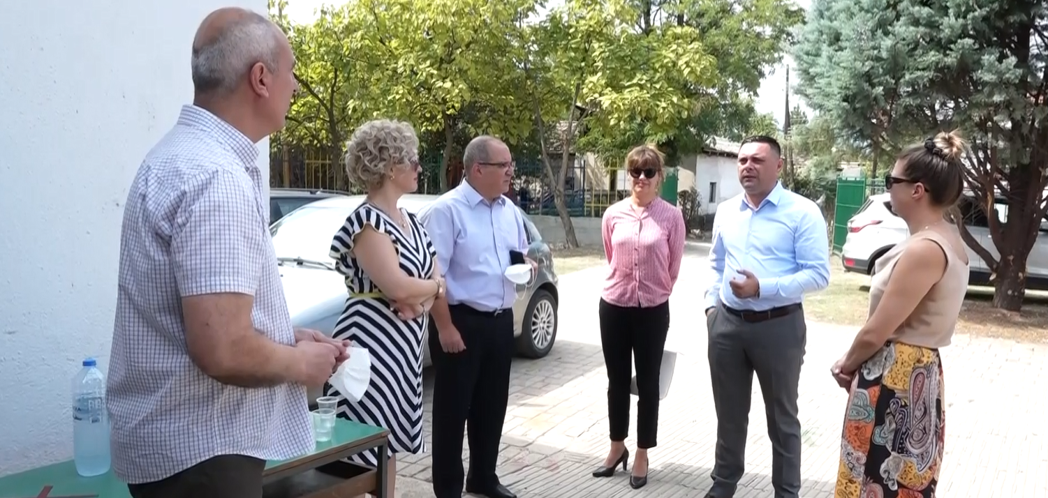 / Видео / Градоначалникот Јанчев во Возарци