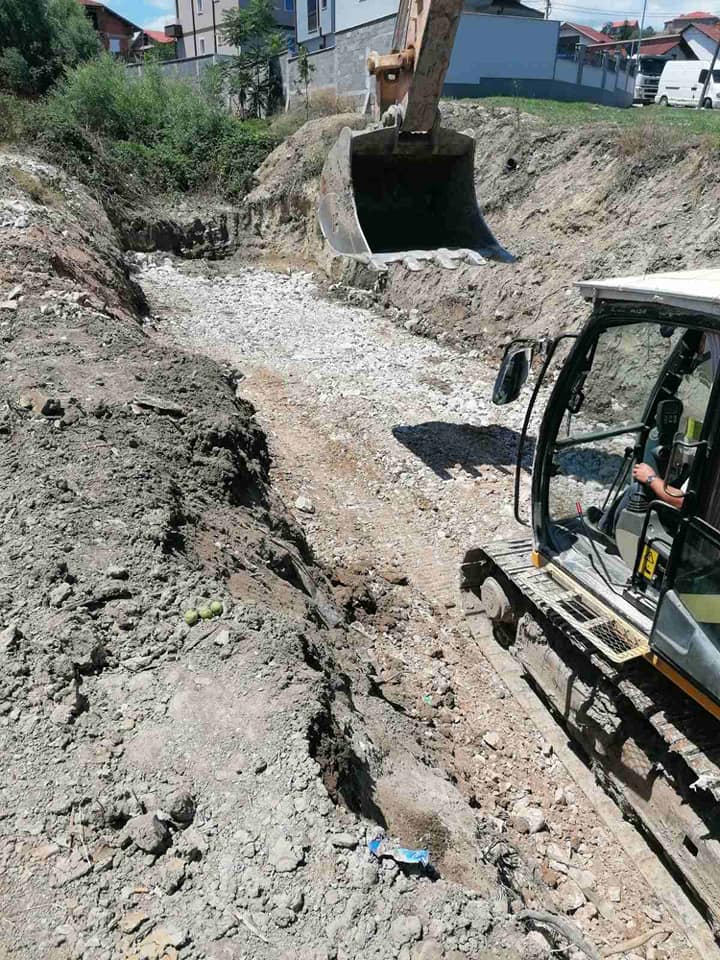 ГРАДБА ПРОМЕТ ВО ОФАНЗИВА /Реконструкцијата на Западен Булевар (коњски дупки).