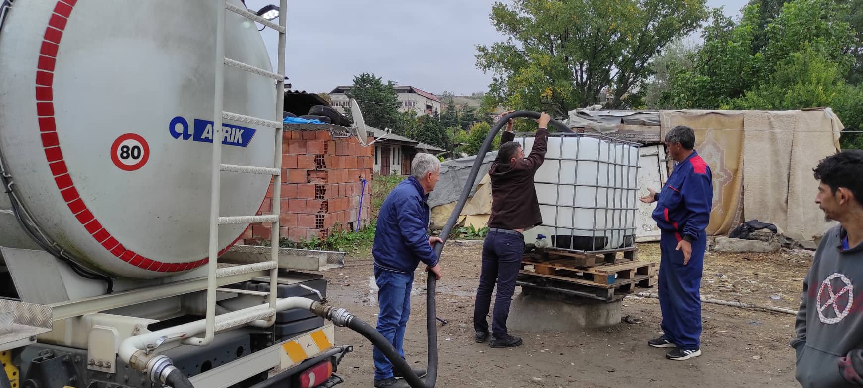 Во Тенерќи маало - поставена цистерна со санитарна вода